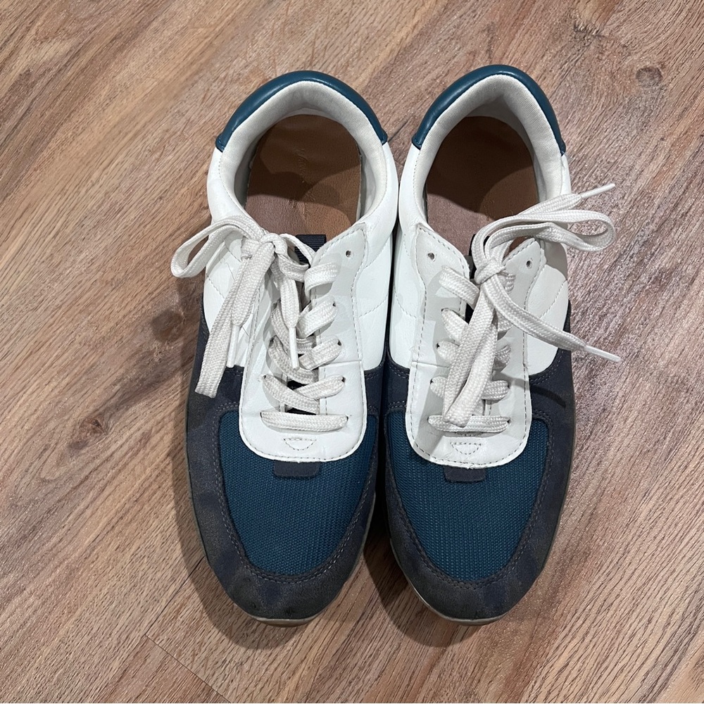 Universal Thread Blue and White Women's Sneakers